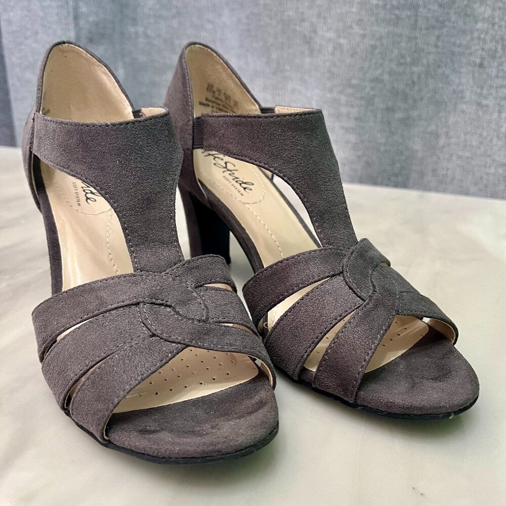 LifeStride "Caramel Strappy Sandal," Color: Stone grey, Faux Leather, Size 6.5M